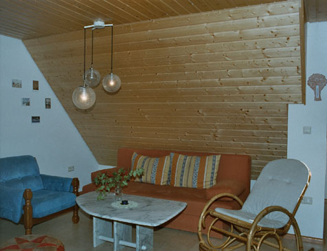 Sitzecke Schlafcouch Ferienwohnung Schwarzwaldurlaub in Gersbach, Naturpark S&uuml;dschwarzwald